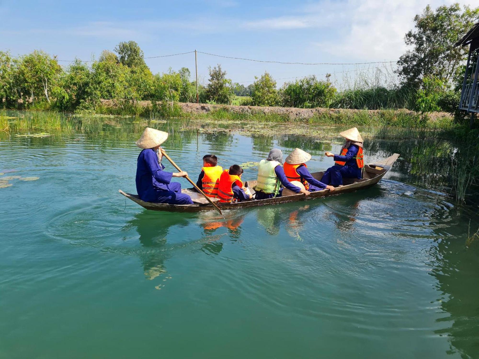 Viet Mekong Farmstay Tràm Chim Zewnętrze zdjęcie